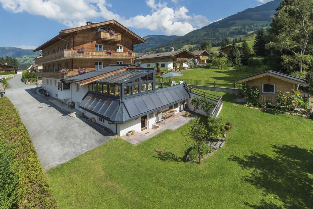 Hotel-Pension Heike Kitzbuhel Exterior photo