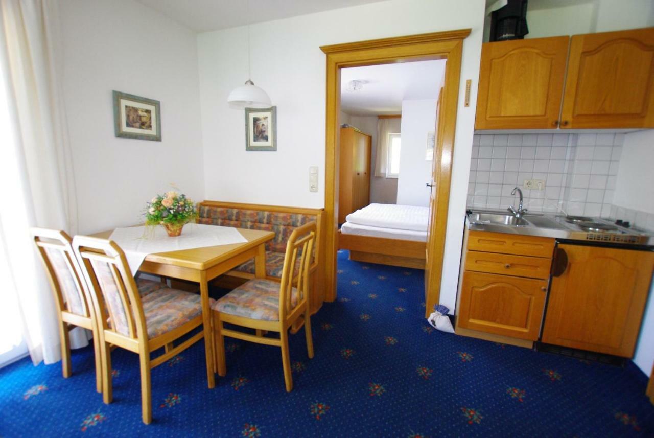 Hotel-Pension Heike Kitzbuhel Exterior photo